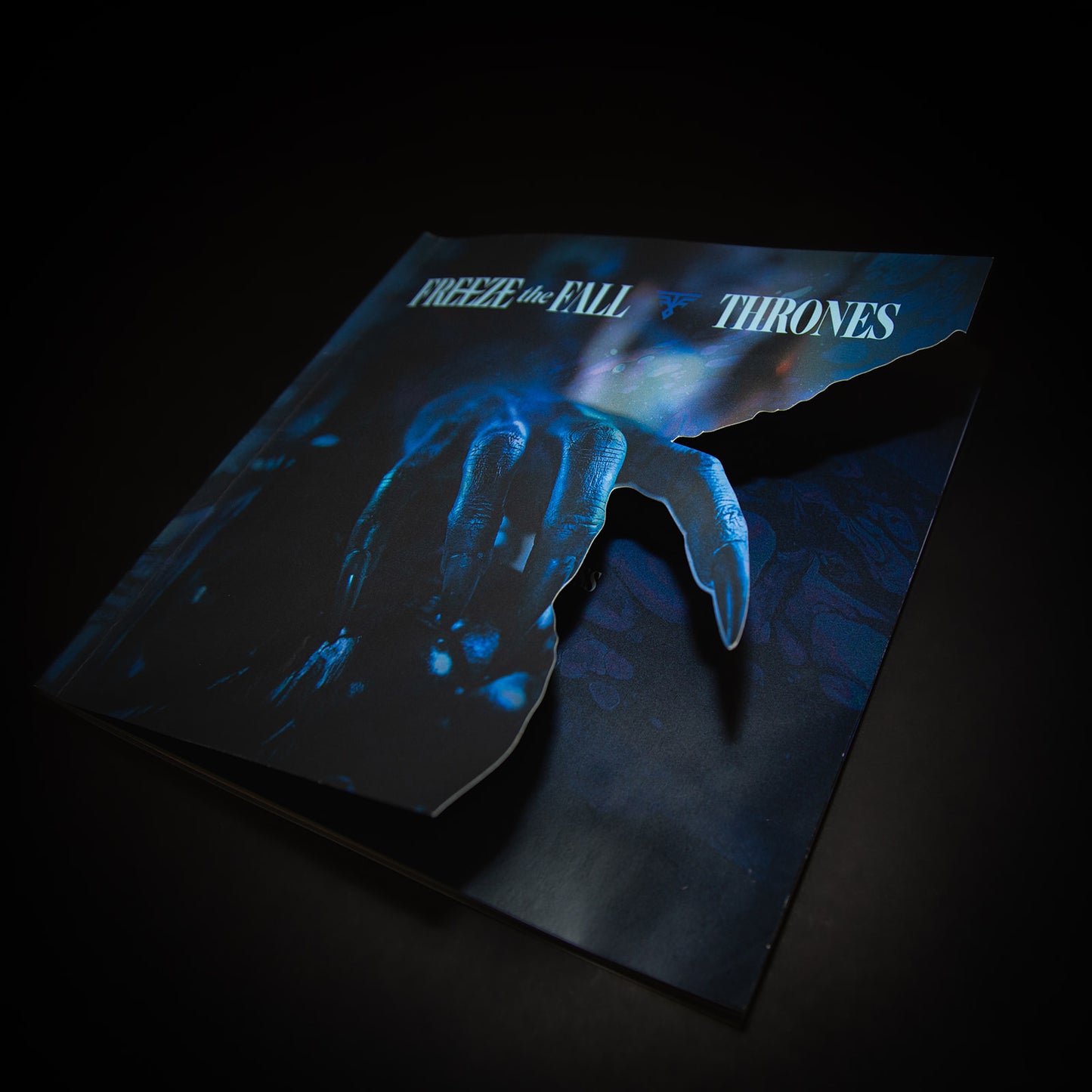 Thrones Vinyl - Marble Disk - Autographed Collectors Edition with Lookbook